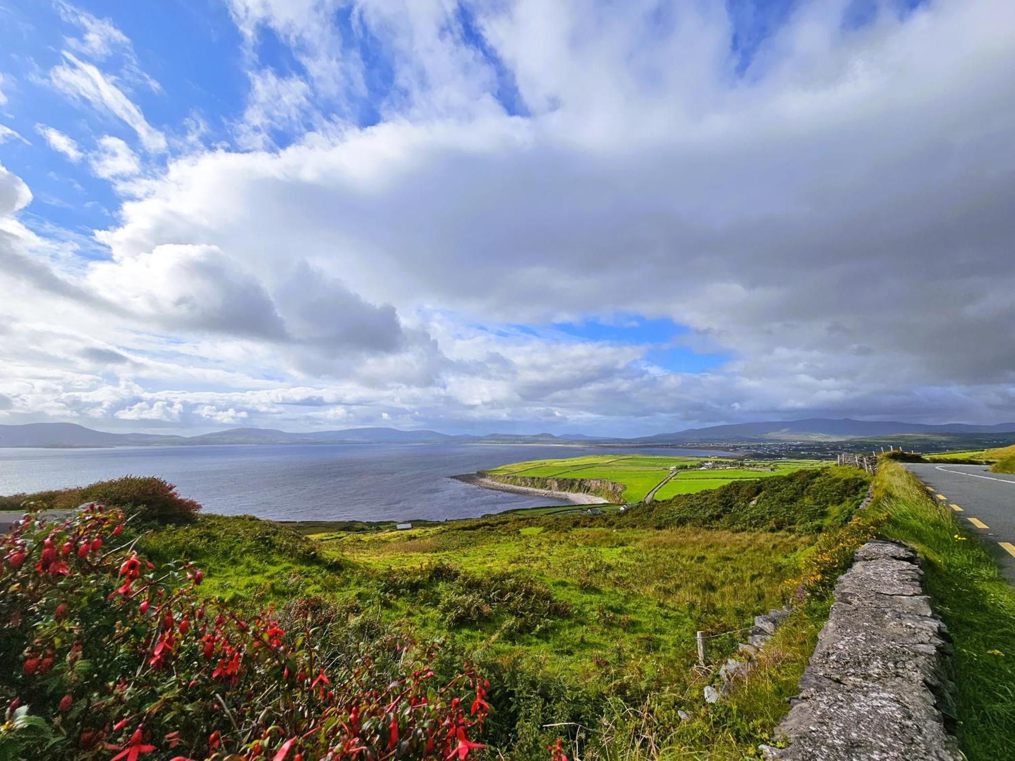 Fuchsia Lodge - New Luxury 5* Beachside Lodge With Sauna - 4 Beds Ensuite - Spectacular Location Waterville Esterno foto