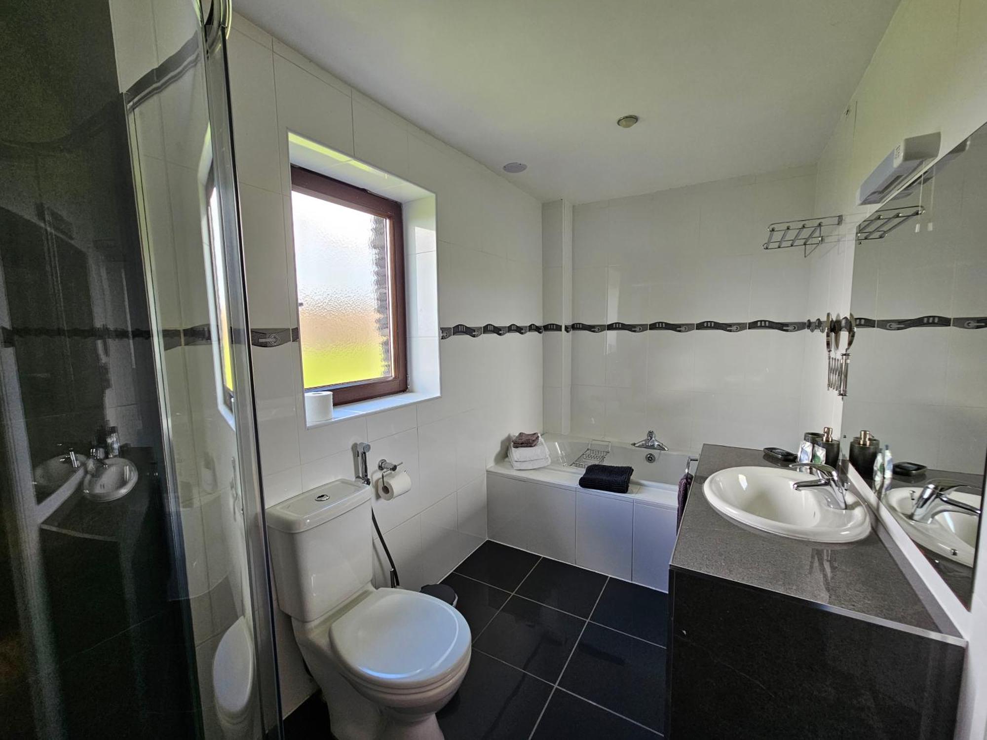 Fuchsia Lodge - New Luxury 5* Beachside Lodge With Sauna - 4 Beds Ensuite - Spectacular Location Waterville Esterno foto