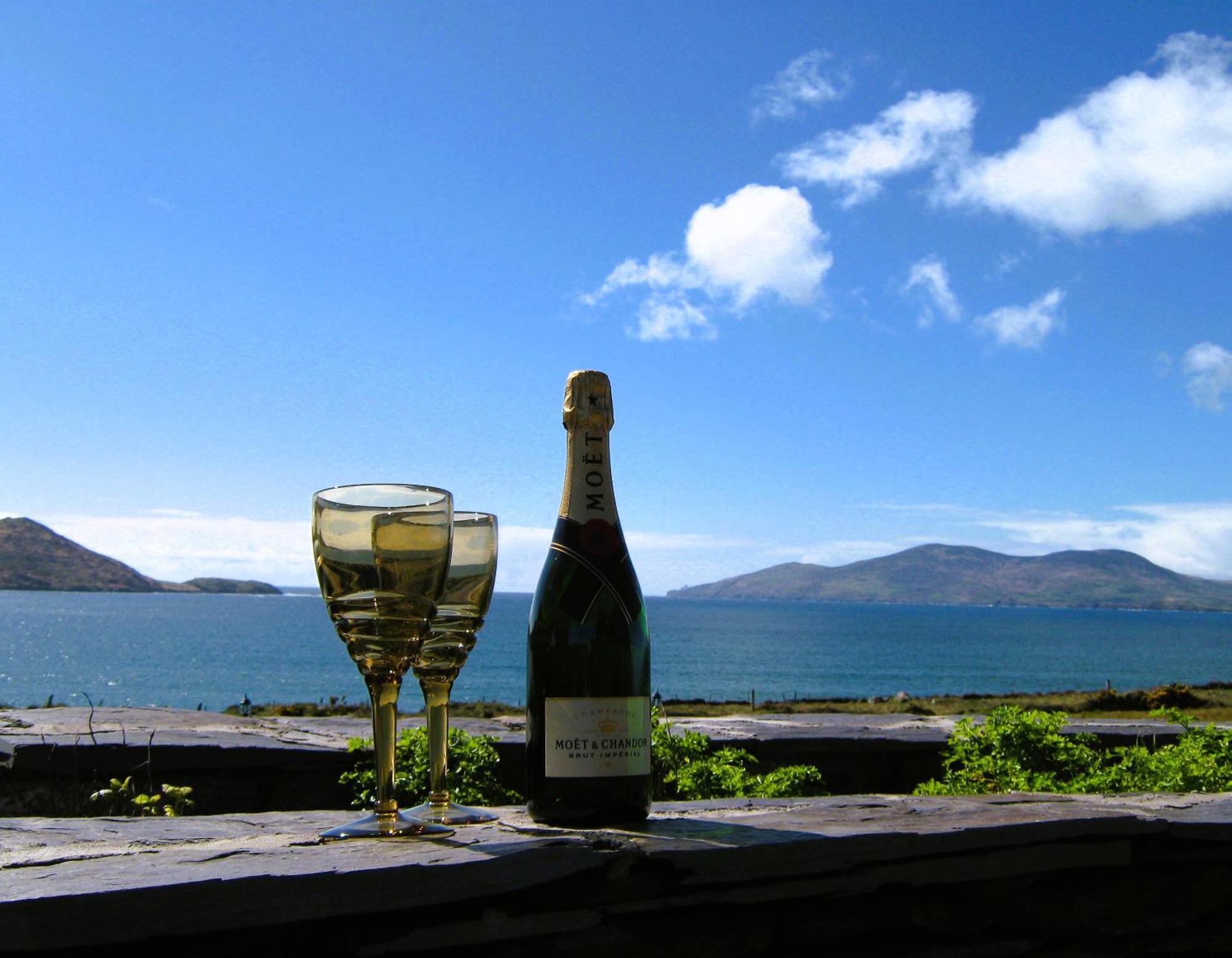 Fuchsia Lodge - New Luxury 5* Beachside Lodge With Sauna - 4 Beds Ensuite - Spectacular Location Waterville Esterno foto